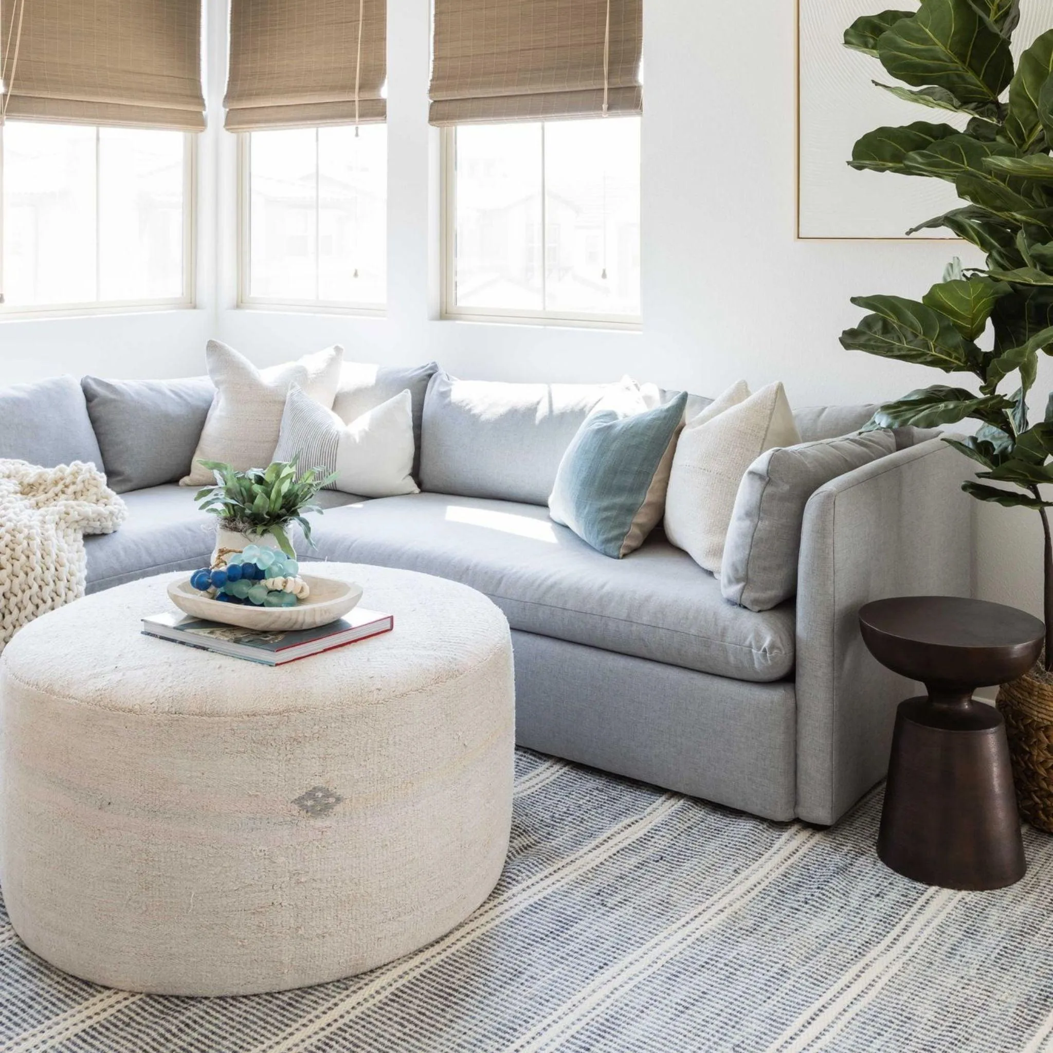 Caviana Side Table