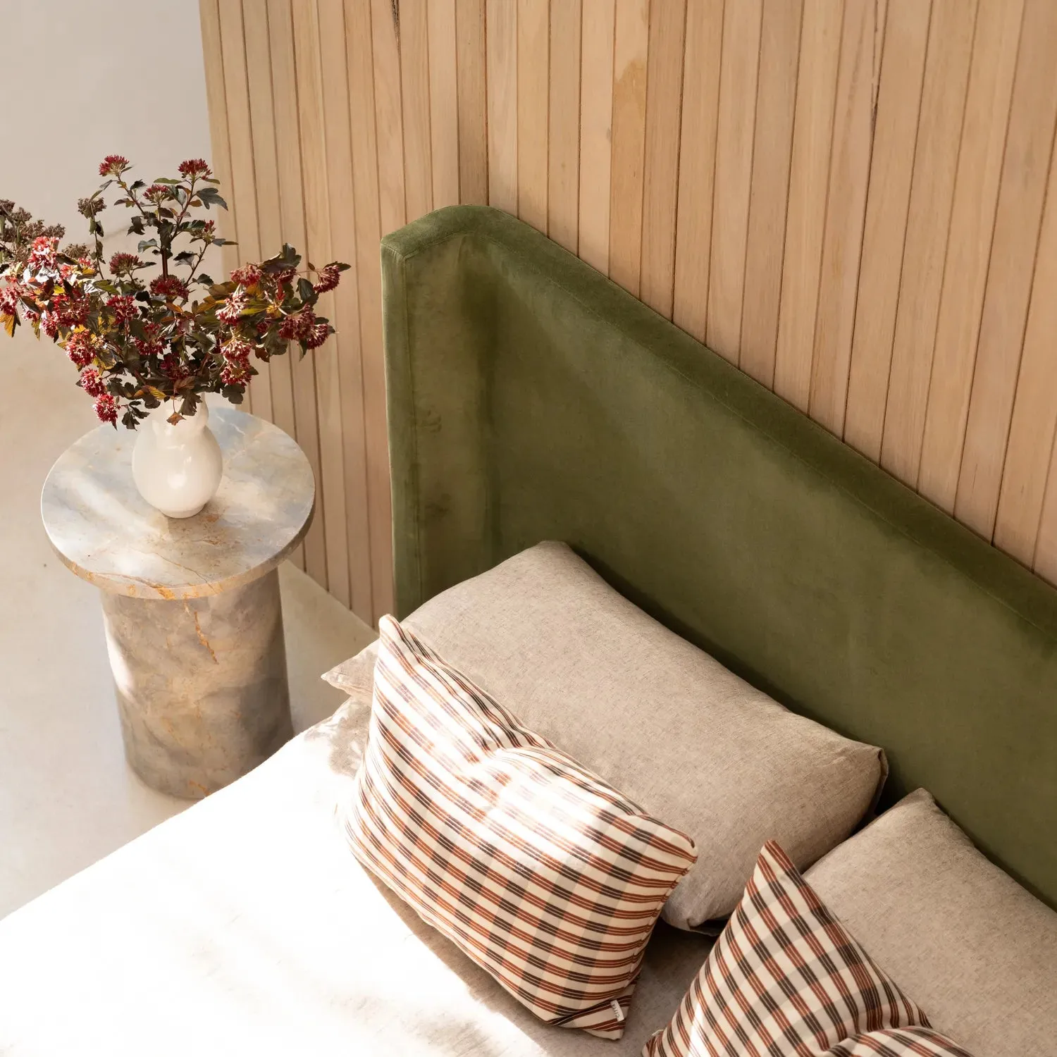 Curve Marble Side Table - Earth Marble