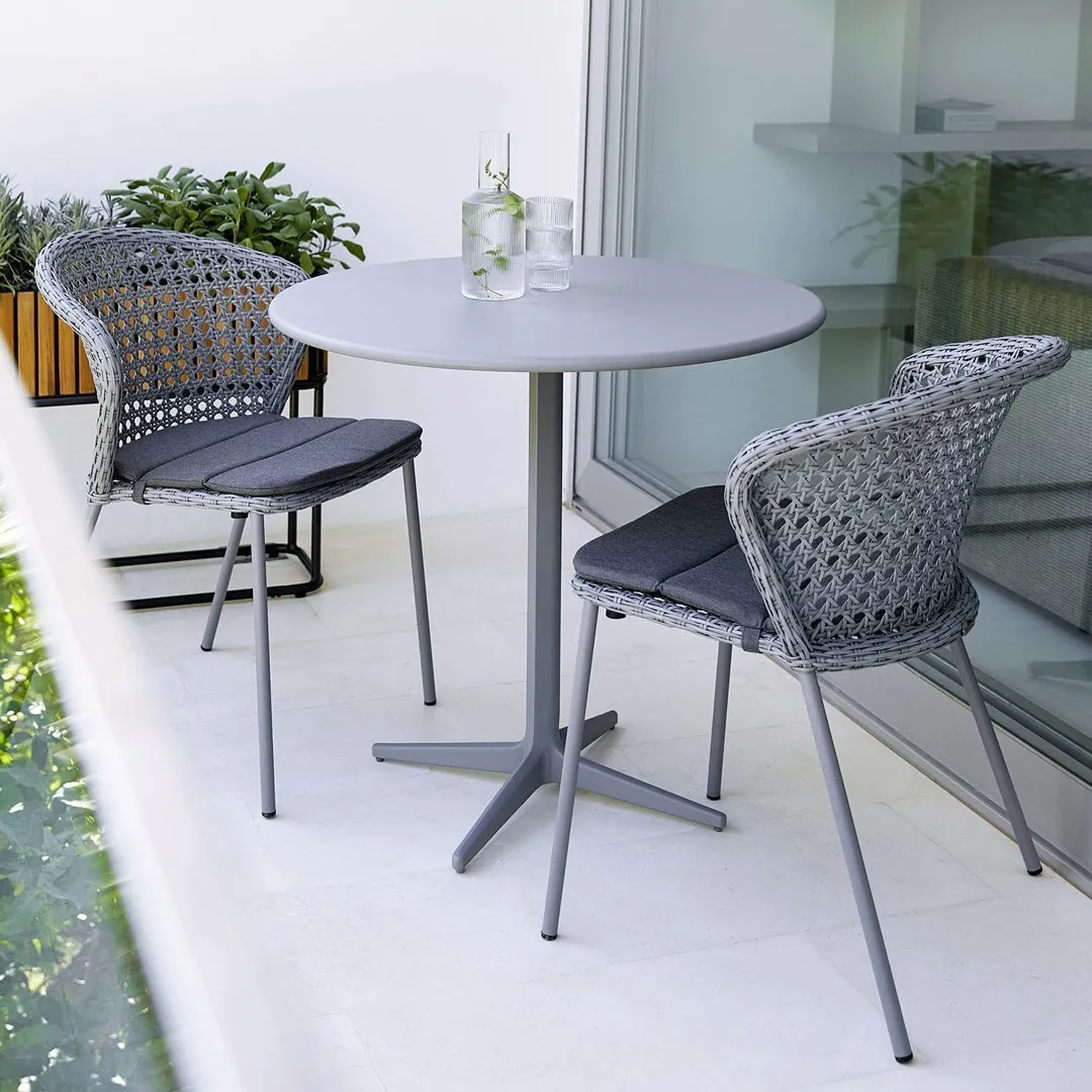 Drop Outdoor Cafe Table