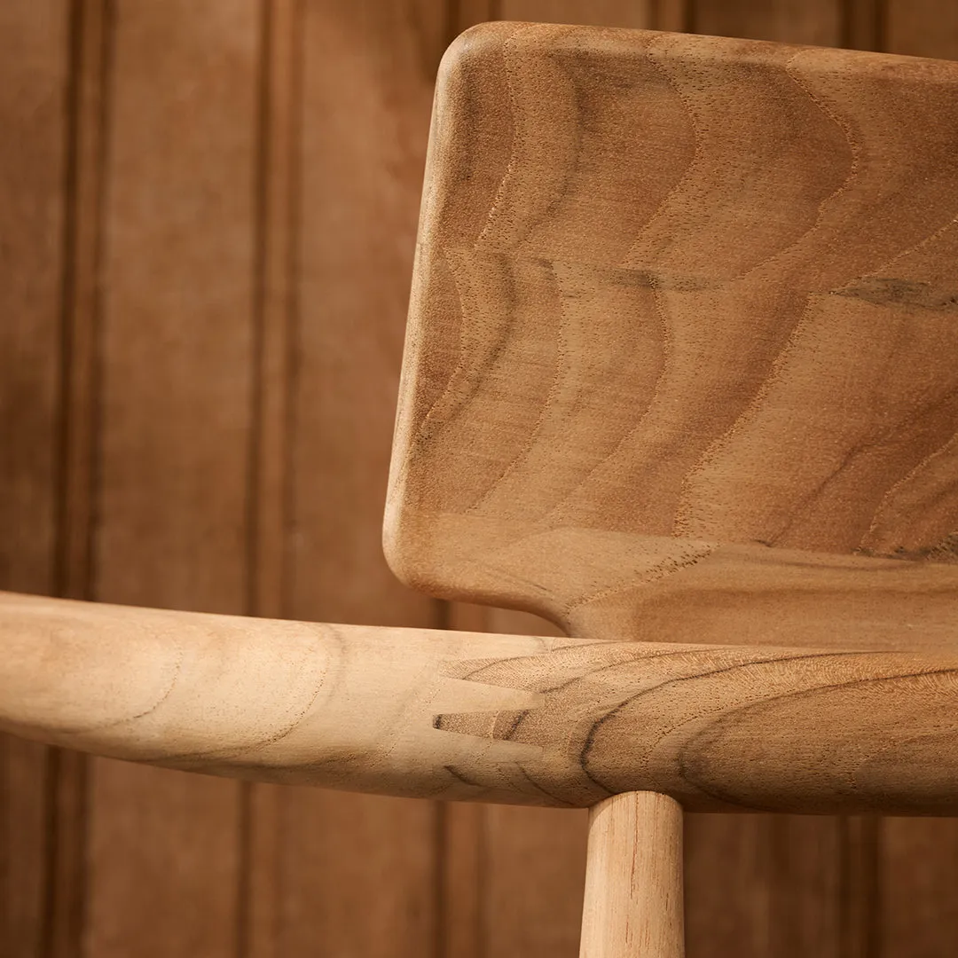 E008 Embrace Outdoor Dining Chair