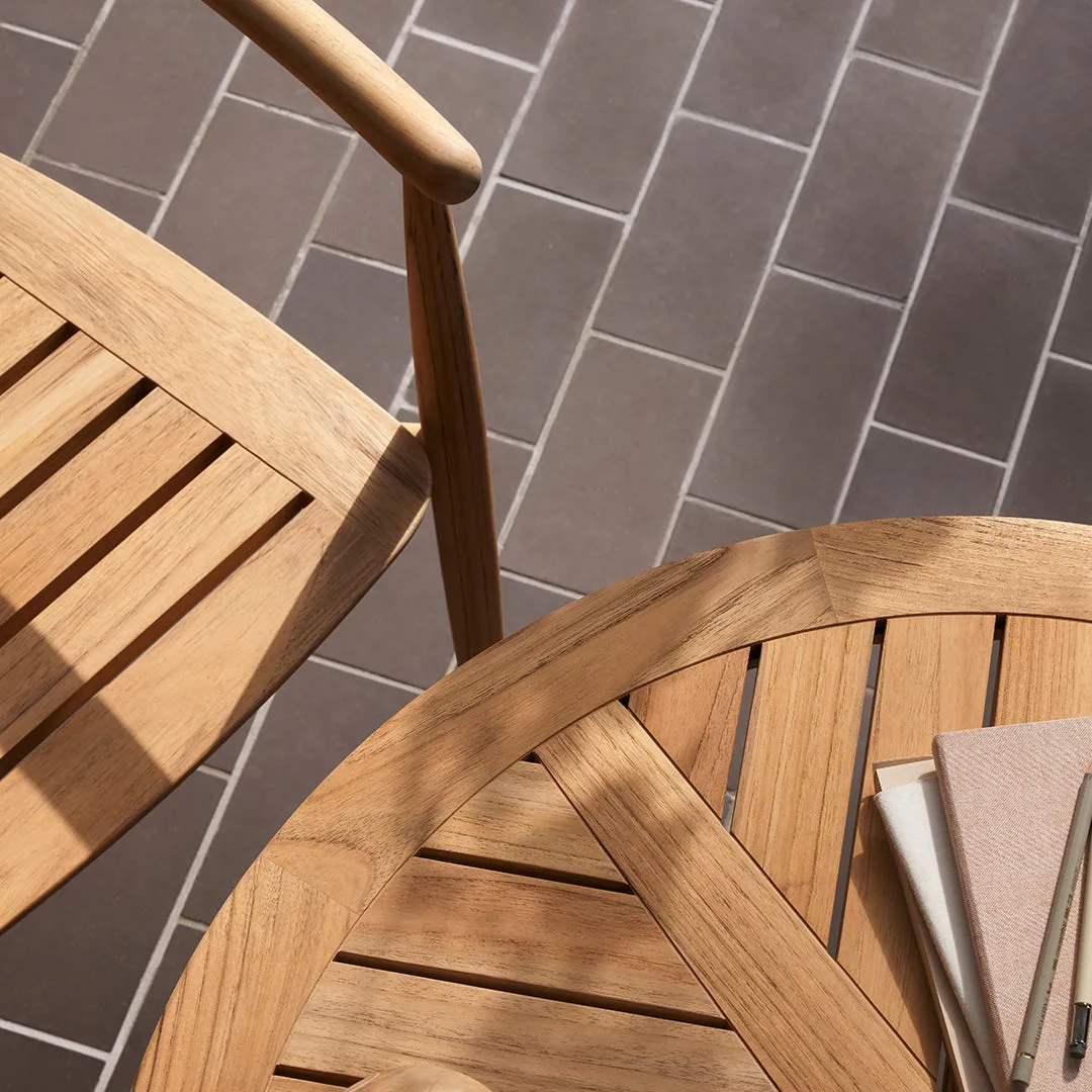 E008 Embrace Outdoor Dining Chair
