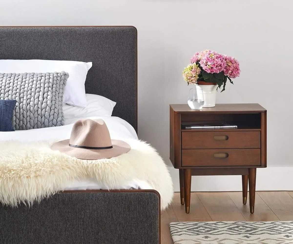 Holfred Nightstand