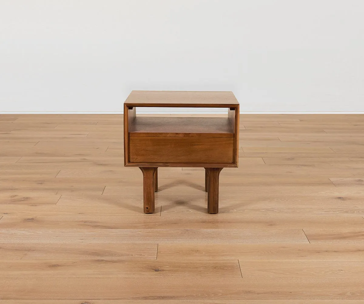 Leevi End Table