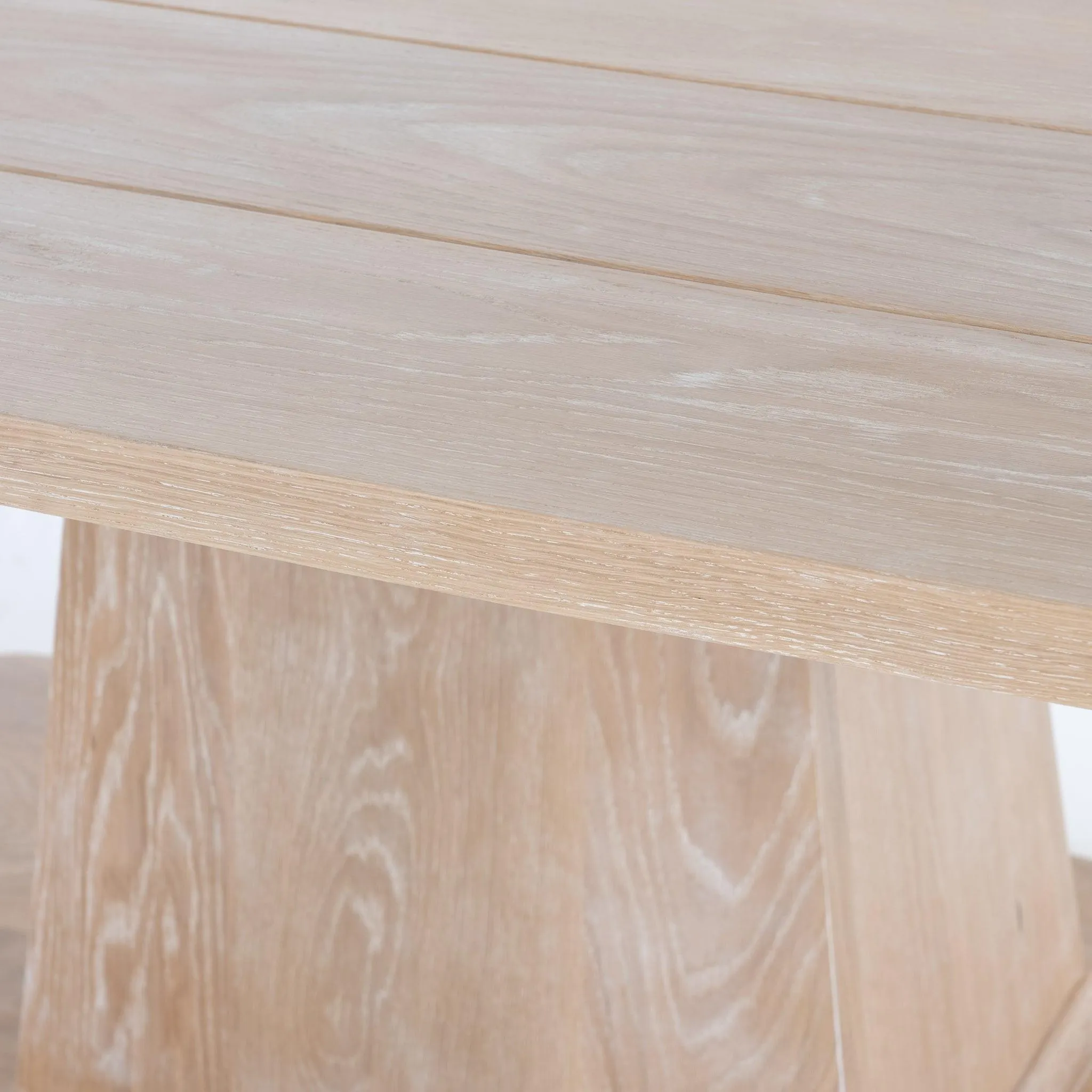 Leslie Dining Table
