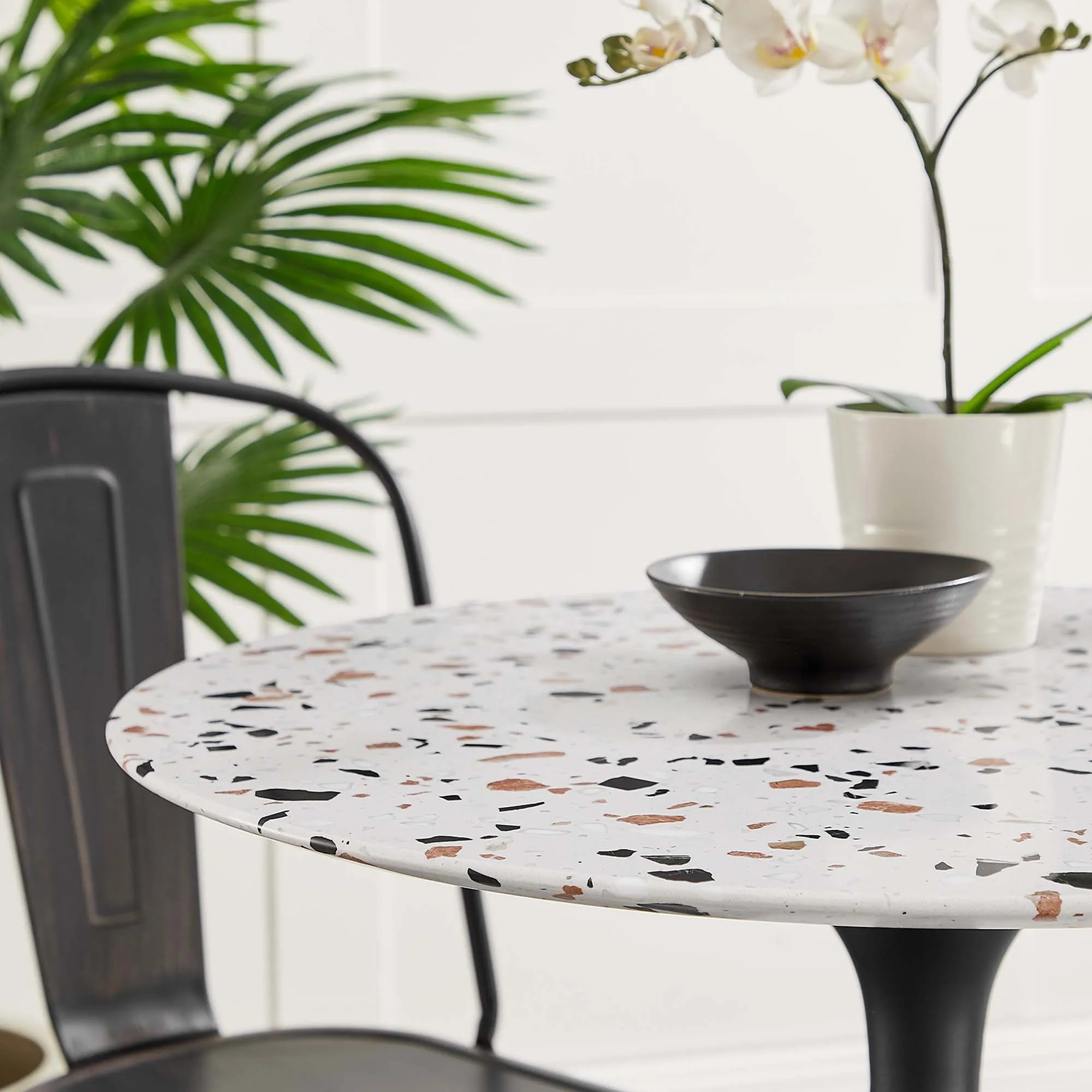 Lippa Round 28" Dining Table by Modway