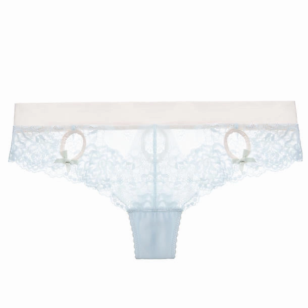 Zoe Thong